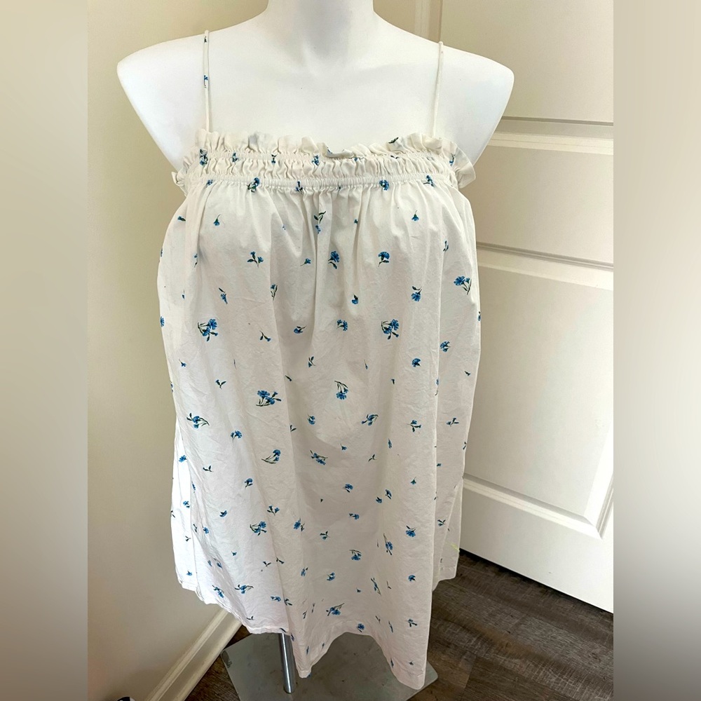 Size Large H&M White Dress w Blue Flowers